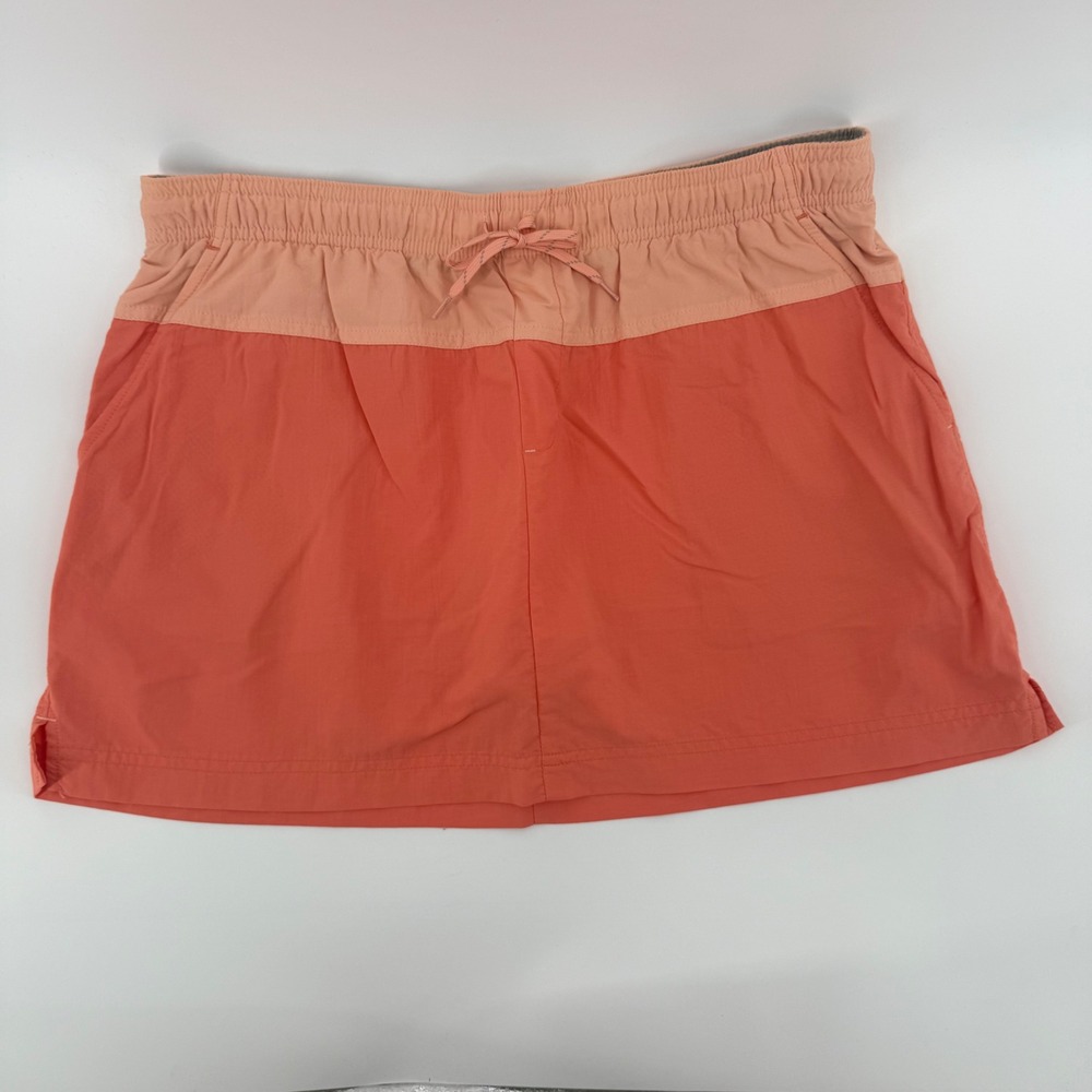 Columbia‎ Women's Coral Orange Two Tone Hiking Shorts Elastic Waist Size M
